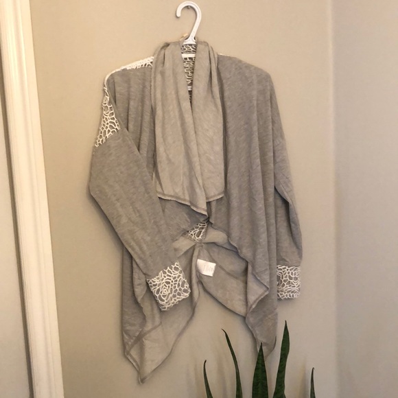 Open Back Cardigan - Picture 3 of 3